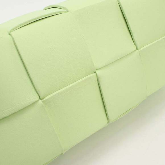 BOTTEGA VENETA Green Intrecciato Shoulder Bag - Picture 6 of 8